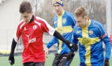 Juniorzy starsi pokonali seniorów